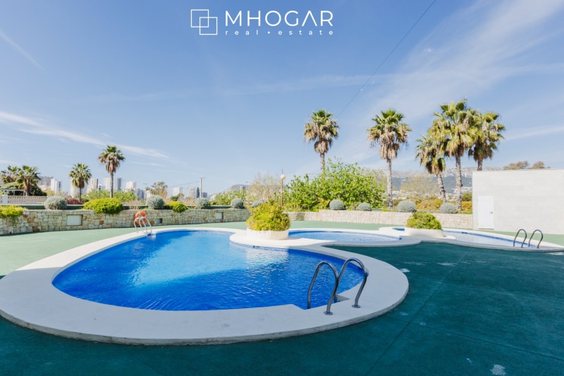 Calpe - Bonito y acogedor apartamento en primera linea de playa a la venta!